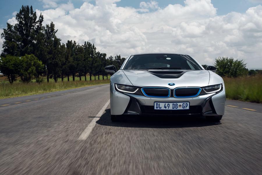  BMW i8 2015 года  (ZA) (фото 7 из 30)